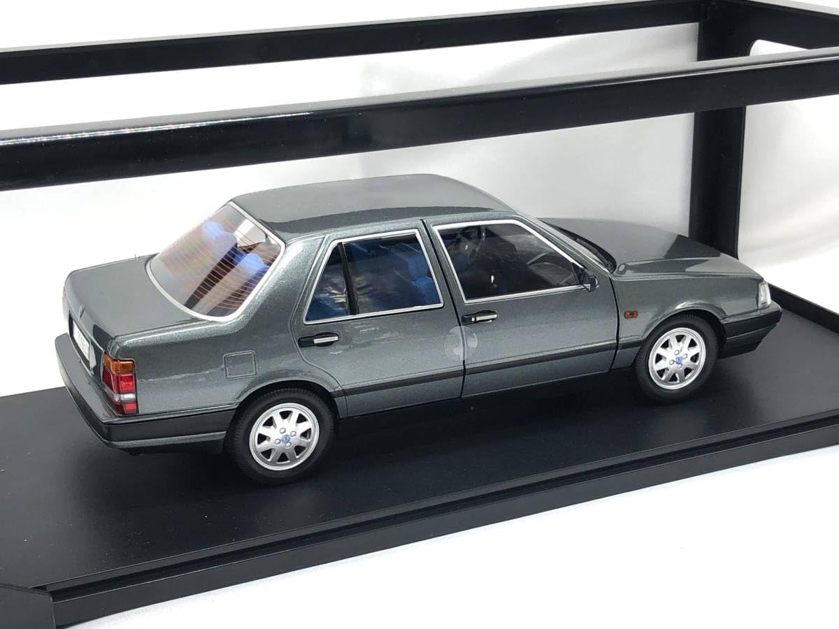 MITICA 1/18 ランチアテーマ ターボ ie 1S 1984 グレーメタ Mitica 1/18 LANCIA THEMA TURBO i.e. 1S 1984 GREY1met